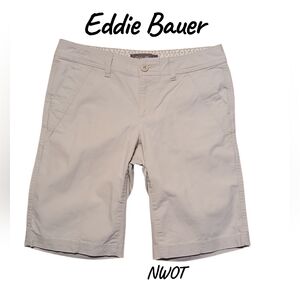 Eddie Bauer Women's Size 4 Light Khaki Shorts